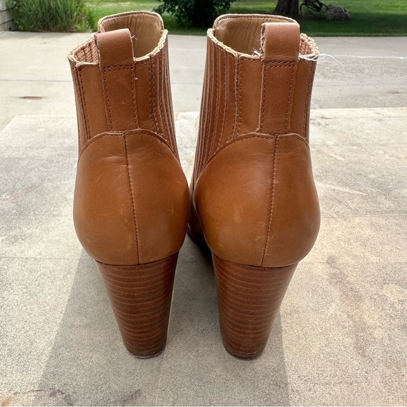 Marc Fisher Alva Pointy Toe Block Heeled Ankle Bootie Tan Leather Size 8.5 - Picture 6 of 13